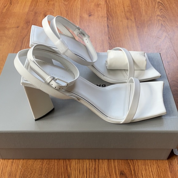 Balenciaga Moon Square Toe Sandal 90’s Aesthetic Size 38 EU / 8 US White - Picture 5 of 10